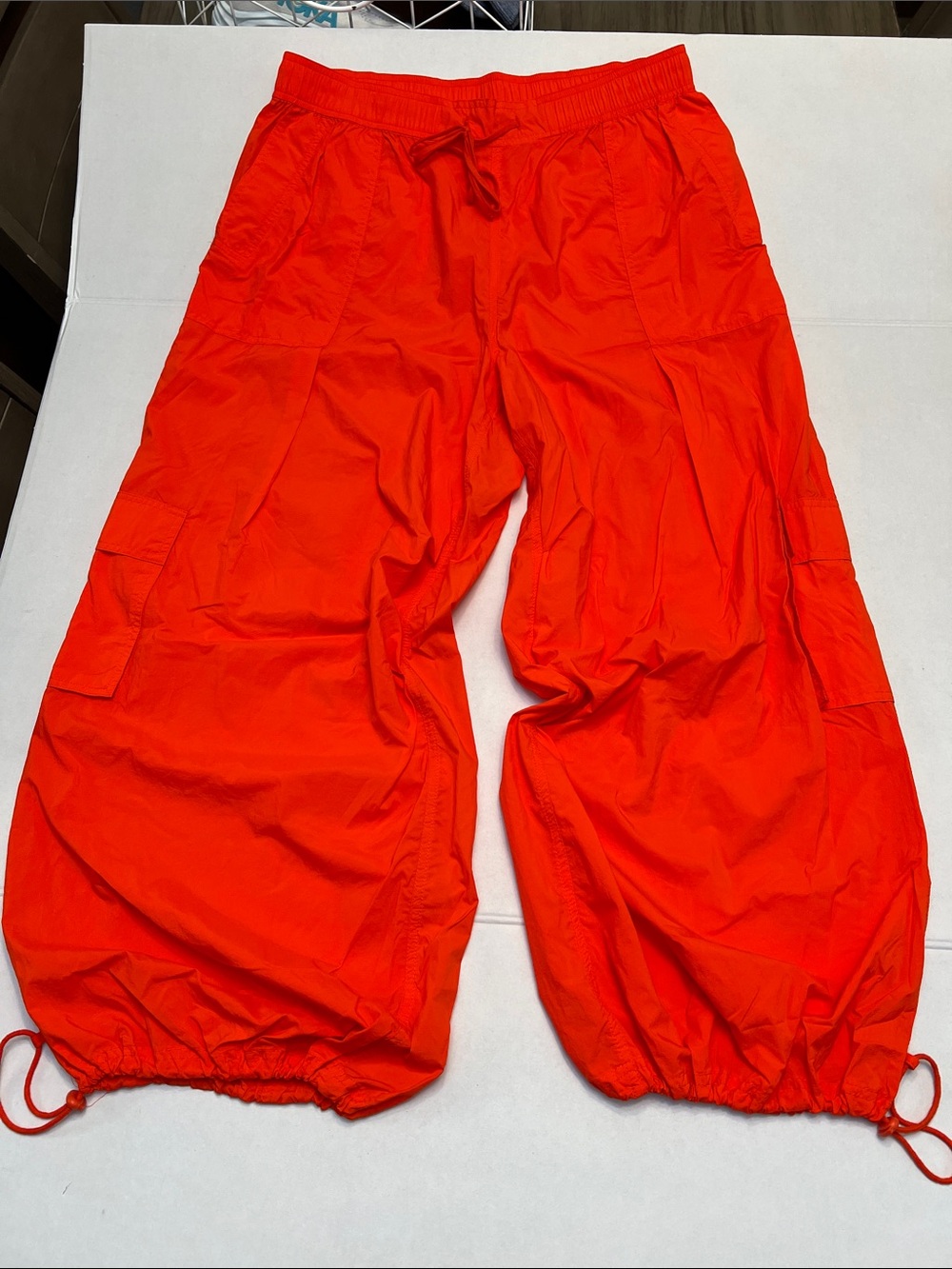 DAILY PRACTICE CORAL CARGO JOGGERS TRACK PANTS NEW WITHOUT TAGS LARGE - Picture 2 of 12